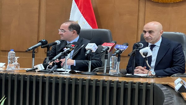 وزيرا التعليم والمالية