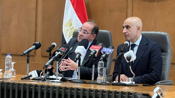 وزيرا التعليم والمالية