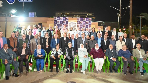 صورة من اللقاء