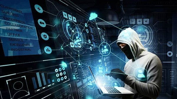لحماية خصوصيتك إليك.. كيفية اكتشاف برامج التجسس في هاتفك المحمول