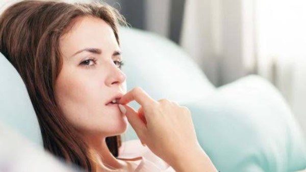 ليه بنفتكر موقف محرج قبل النوم 