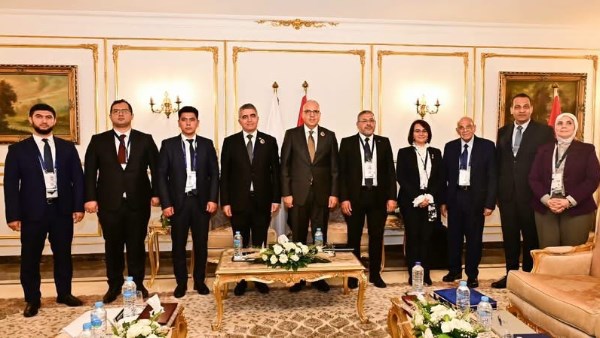 وزير الري يلتقي وزير الموارد المائية الأوزبكي لبحث تعزيز التعاون المشترك في مجالات الإدارة الحديثة للموارد المائية