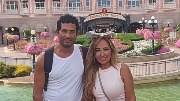 عمرو سعد يحتفل بعيد ميلاد زوجته 
