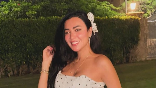  ميريهان حسين تثير الجدل بفستان بولكا دوت