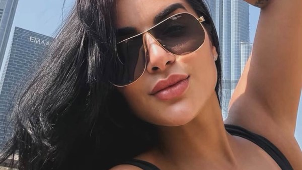  جورى بكر بإطلالة ملفتة فى دبي