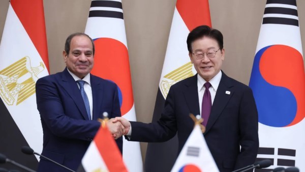 أستاذ اقتصاد يوضح أهمية زيارة الرئيس السيسي لكوريا وأهدافها أستاذ اقتصاد يوضح أهمية زيارة الرئيس السيسي لكوريا وأهدافها