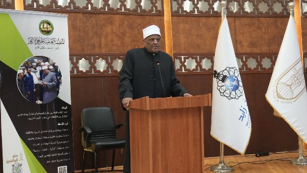 الدكتور عباس شومان 