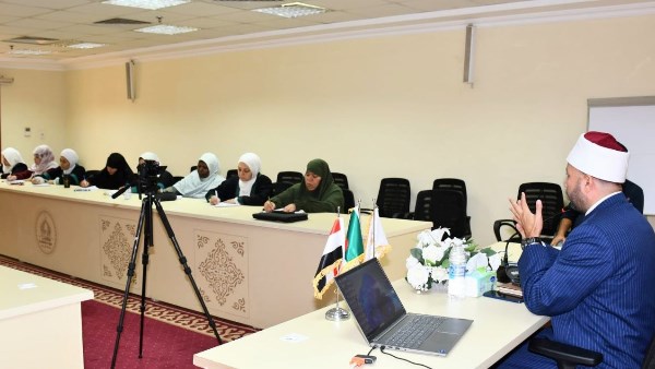 دورة «مهارات الوعظ الديني للواعظات»