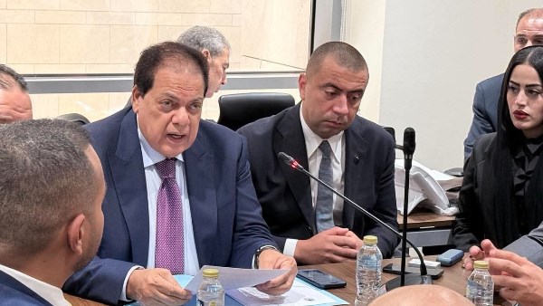  النائب محمد أبو العينين