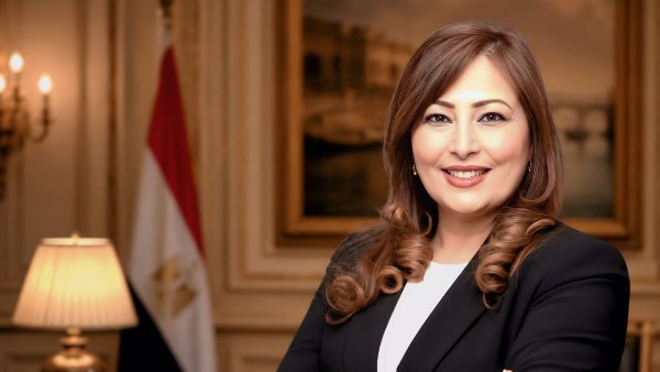 الدكتورة النائبة إليزابيث شاكر