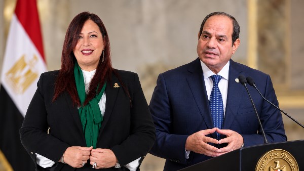 النائبة إليزابيث شاكر والرئيس السيسي 