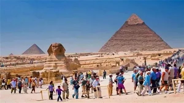 برلمانية: تمكين المرأة والشباب بوابة جديدة لزيادة عوائد السياحة المصرية برلمانية: تمكين المرأة والشباب بوابة جديدة لزيادة عوائد السياحة المصرية