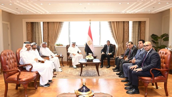 وزير الشباب والرياضة يستقبل وفد مجلس أبوظبي الرياضي ويبحث استضافة مصر للنسخة الـ11 من سباق زايد الخيري وزير الشباب والرياضة يستقبل وفد مجلس أبوظبي الرياضي ويبحث استضافة مصر للنسخة الـ11 من سباق زايد الخيري