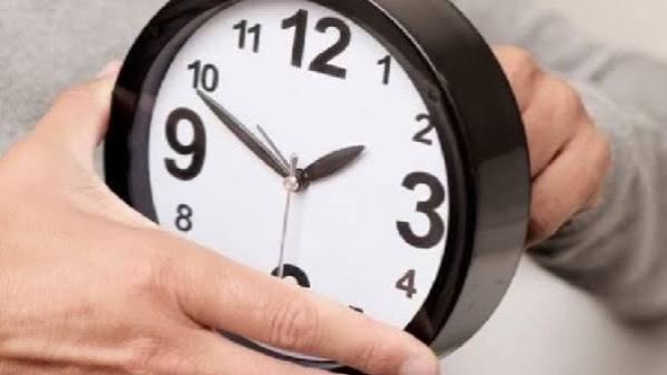 مواعيد غلق المحلات والمولات التجارية شتاء 2026