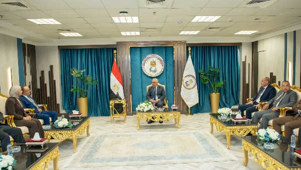 الإنتاج الحربي والمقاولون العرب