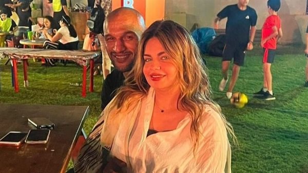 كرم جابر وزوجته