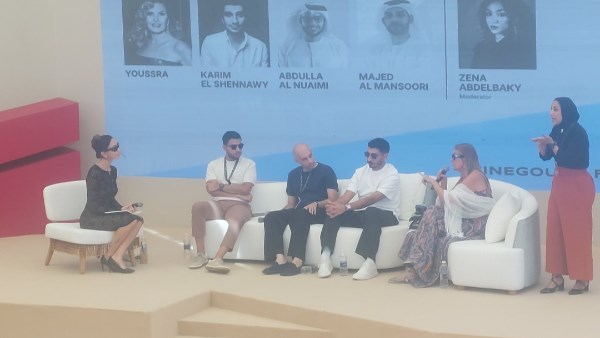 يسرا وكريم الشناوي فى ندوة مهرجان الجونة 