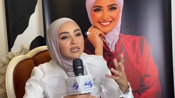 هلا رشدي 