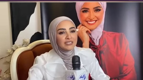 هلا رشدي 