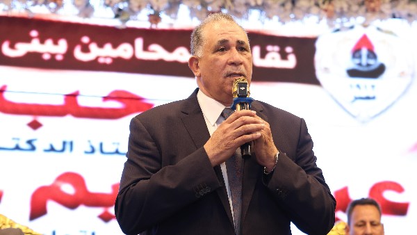 نقيب المحامين