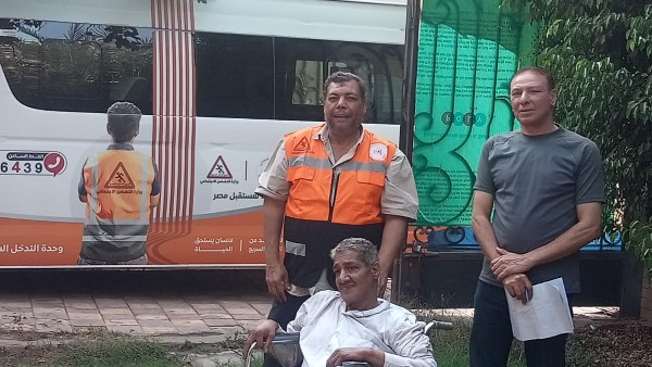 التضامن: نقل مواطن سبعيني أنهكه الشارع إلى دار رعاية التضامن: نقل مواطن سبعيني أنهكه الشارع إلى دار رعاية
