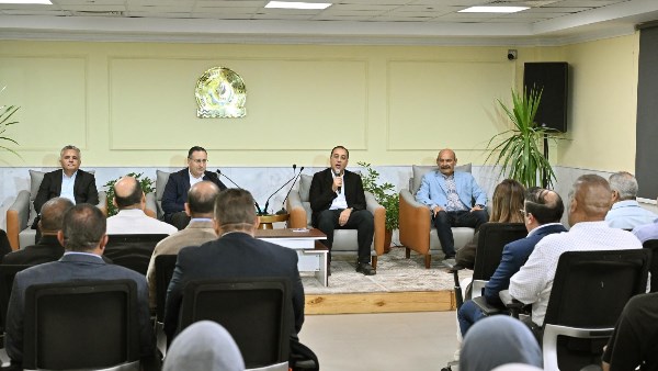 رئيس الوزراء