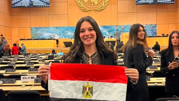 متطوعة صندوق الادمان 