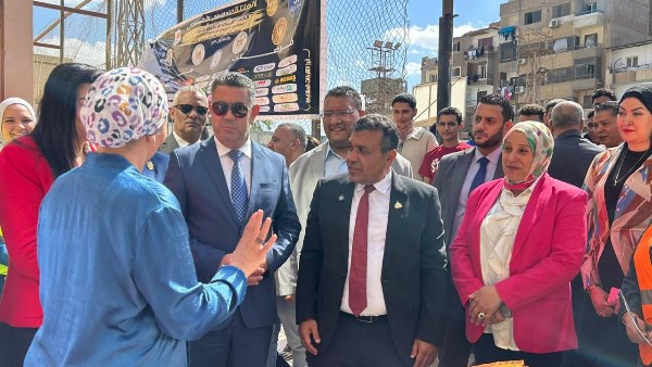محمود فوزي وكيل الوزارة ومدير مديرية الشباب والرياضة
