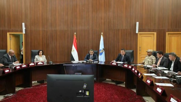 محافظ البحر الأحمر 