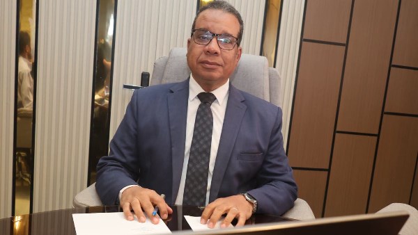 رئيس جامعة قنا 