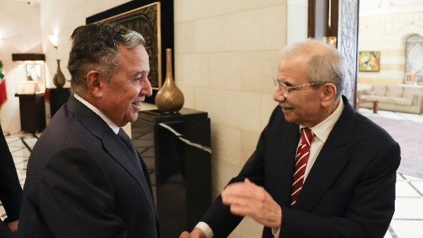 نواف سلام 