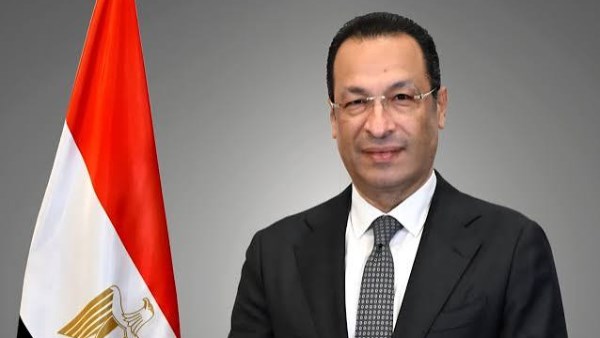  وزير الاتصالات وتكنولوجيا المعلومات