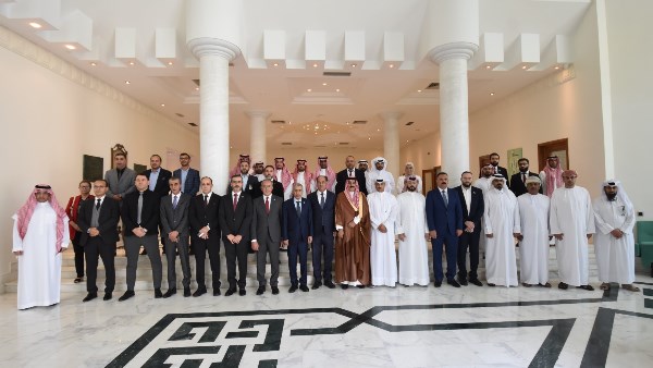 أمانة الداخلية العرب