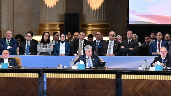وزير السياحة والآثار في منتدى مصر