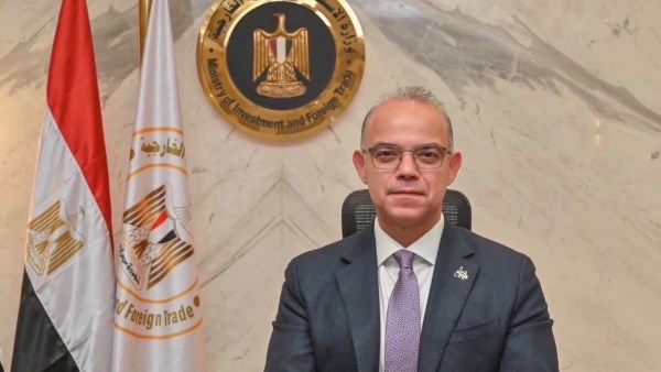 الدكتور محمد فريد وزير الاستثمار والتجارة الخارجية 