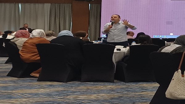 الدكتور إسلام عزام رئيس هيئة الرقابة المالية  