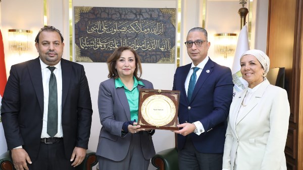 الدكتور أحمد الأنصاري محافظ الجيزة 