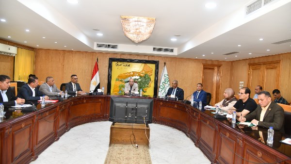 الدكتور محمد هانئ غنيم محافظ الفيوم 