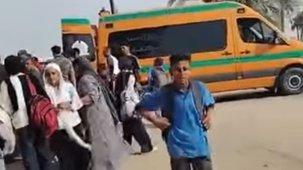 إصابة 4 تلاميذ في حادث بكوبري جرجاوي بالفيوم.. والأهالي يستغيثون قبل وقوع كارثة جديدة