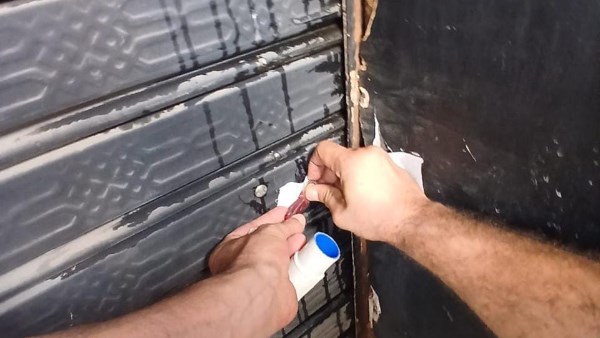 غلق وتشميع محل مخالف