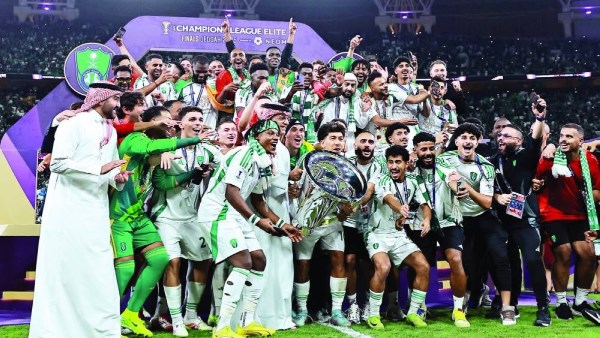 ليلة الحسابات الصعبة في دوري أبطال آسيا.. الأهلي يدافع عن كبريائه والاتحاد يواجه خطر التعثر ليلة الحسابات الصعبة في دوري أبطال آسيا.. الأهلي يدافع عن كبريائه والاتحاد يواجه خطر التعثر