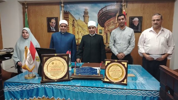 رئيس المنطقة الازهرية