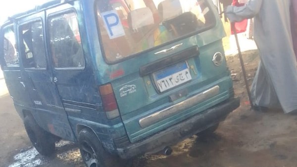 السيارة 