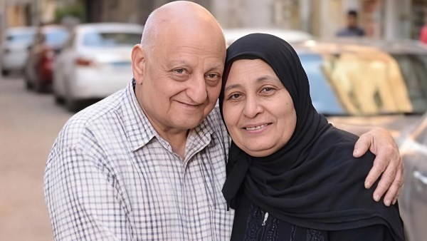 تشييع جثماني زوج وزوجة ضحايا حادث الطريق الزراعي بالمنوفية تشييع جثماني زوج وزوجة ضحايا حادث الطريق الزراعي بالمنوفية