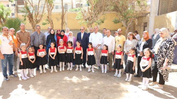 محافظ المنيا خلال الجوله 