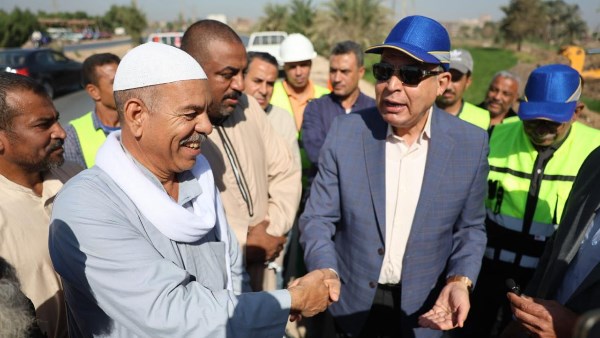 محافظ المنيا يستجيب لأهالي قرية الشعراوية وخط مياه جديد 