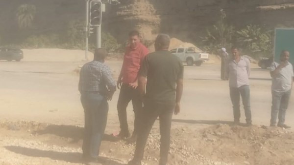 لتحقيق سيولة مرورية.. رئيس مدينة المنيا يتابع أعمال توسعة المدخل الشرقي