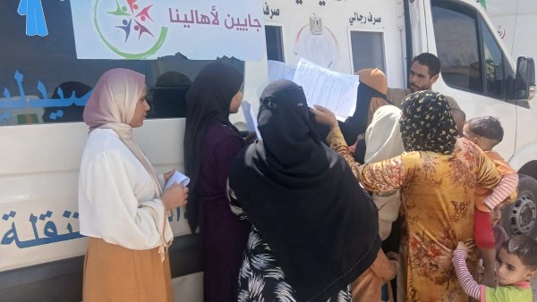 أسيوط.. الكشف على 1500 مواطن في قافلة طبية بعزبة أبو إسحاق