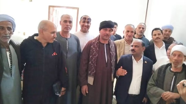  الصلح ينهي أسرع خصومة ثأرية بين أبناء العمومة في أبنوب بأسيوط
