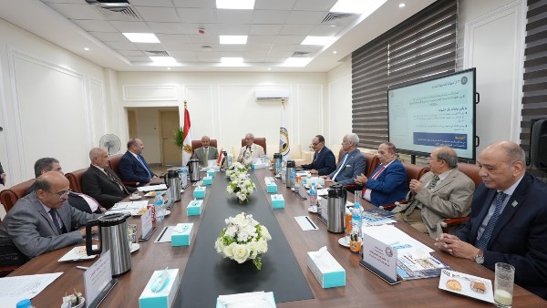 محافظ أسيوط يشارك في اجتماع مجلس أمناء الجامعة الأهلية 